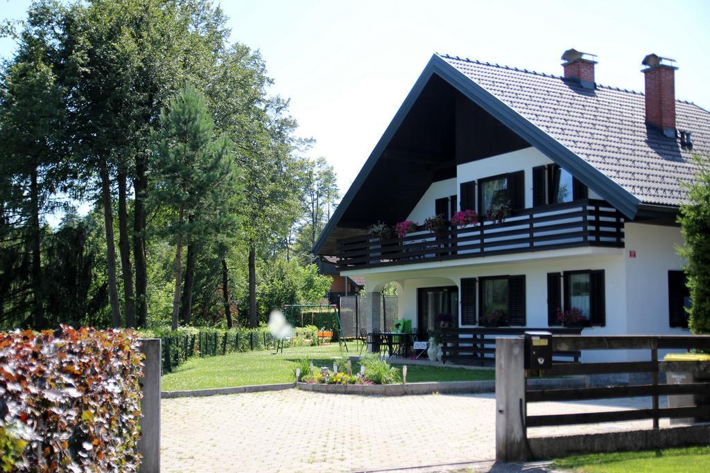 Lake House Apartment Medvode Exterior foto